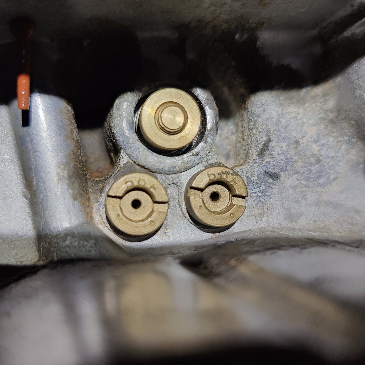 Well that explains why the eagle wanted the mixture screws all the way out. Those jets are huge!