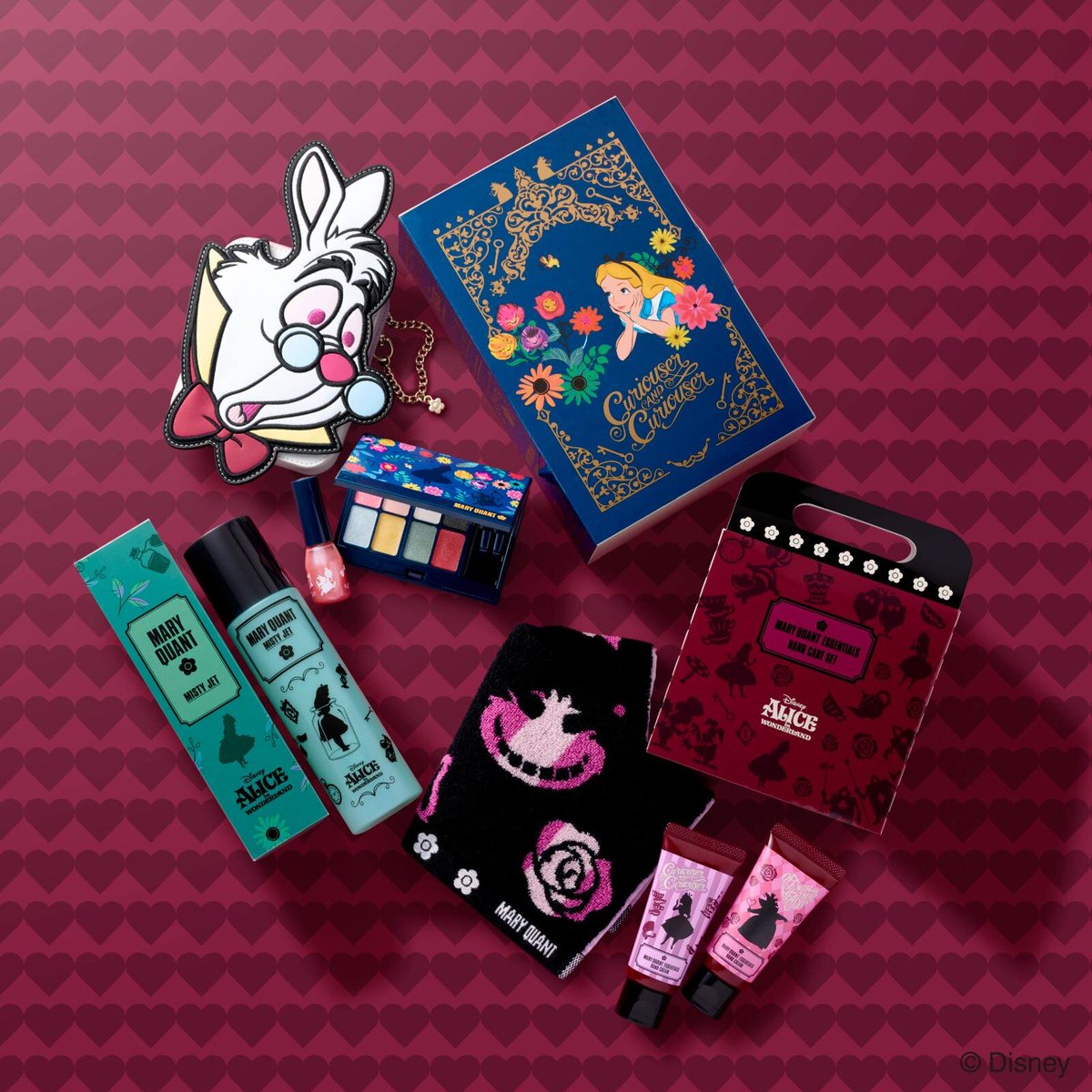 ━━━━━━━━━━━━
#マリークワント
「アリス イン ワンダーランド」
✎𓂃10月30日　先行
✎𓂃11月6日　発売

ワンダーランドな世界がぎゅっとつまったコレクションෆ˚*
コスメやアパレルなど数量限定で登場✿

maryquant.co.jp/special/70th/d…
#Disney