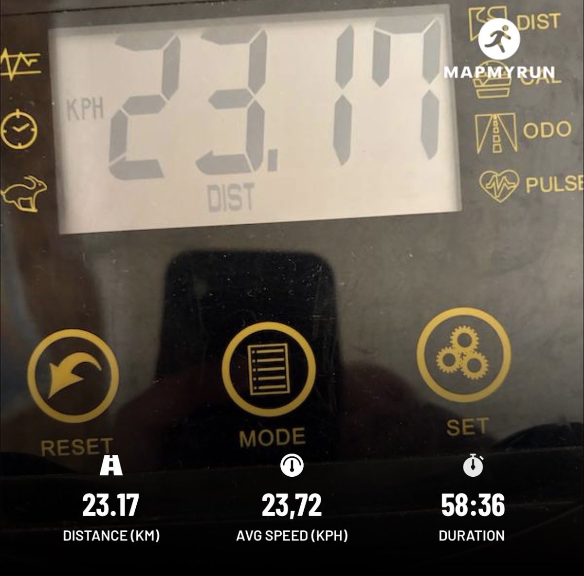 Grippa77's tweet image. Keep Moving 23k #Cycle #MapMyRun #cycling #RunFree