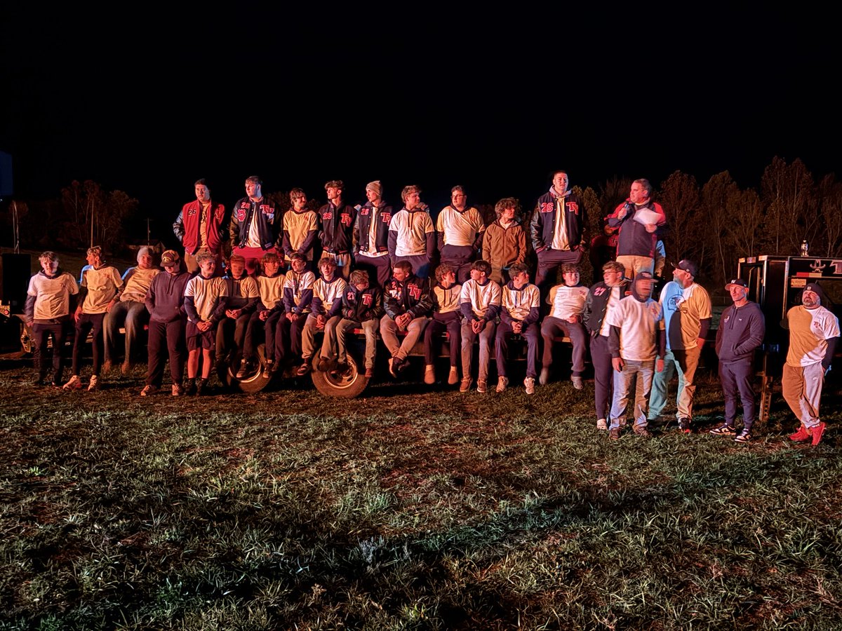 End of the year bonfire for <a href="/Bencongdon58/">Ben Congdon</a>