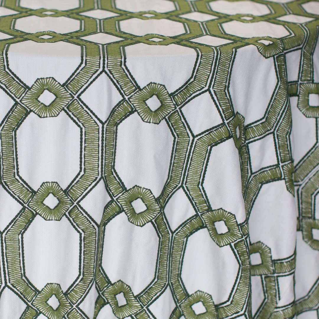 partytables's tweet image. Loving this Paola Colleoni Studio captured opportunity to see our Harlan Green linen in use...in all it&apos;s textural beauty!
(Planning: Vine + Branch Events Co. | Linen: Party Tables | Florals: Mala Fronte Fiori | Stationery: Sweet Dates Prints | 
Rentals: FG Eventi) #EventDesign