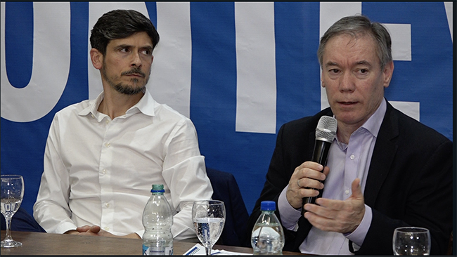 #Martín_Vallcorba y #Gustavo_González, hablan de la #estrategia_Fiscal del Gobierno de Yamandú Orsi
 La ONDADIGITAL TV
laondadigital.com.uy