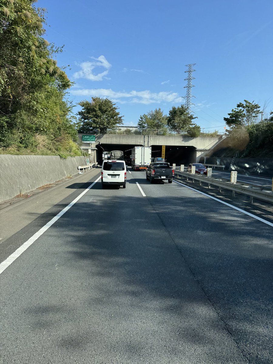 とうきょうJB430/JL1AFZ 半接地ロングワイヤーアンテナで運用中📡 (@take29284) on Twitter photo 今週最終便積み込み完了✅
栃木県向け出発🚛
圏央道外回りはいつもの渋滞💦
のんびり行って来ます🚛 今週最終便積み込み完了✅
栃木県向け出発🚛
圏央道外回りはいつもの渋滞💦
のんびり行って来ます🚛