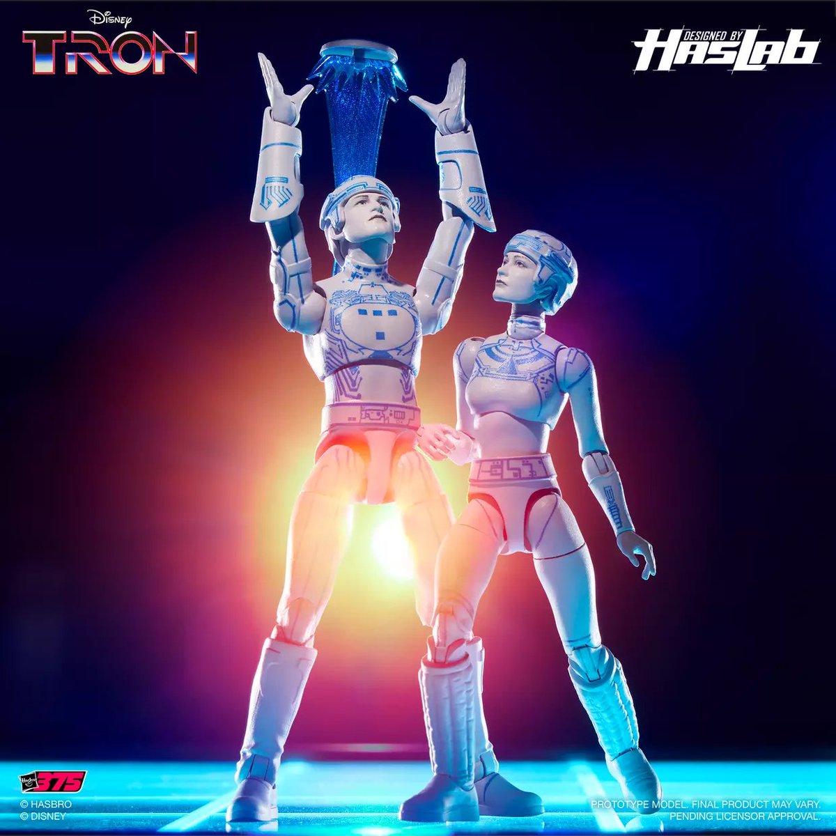 ShootingtheG's tweet photo. I'm super grateful to have had the chance to photograph the Tron Haslab. The base is incredibly fun and makes for a fantastic display and dio for photos. Go check out all the new photos up on the Haslab page on Pulse!
#hasbroemployee #toyphotography #Tron #hasl https://t.co/f6Q28ZeV84