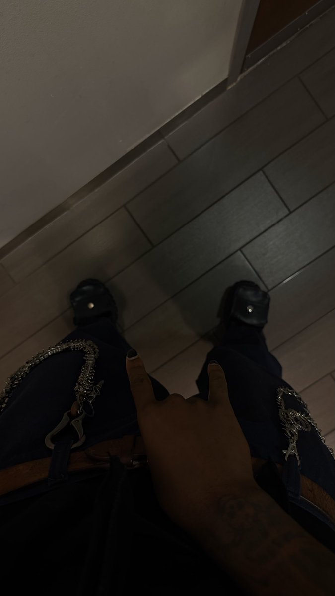 venumvon's tweet image. Volume on 100. Feel it or fear it. ⚡️#tripleszn #ragecore #trapseason #blackenergy