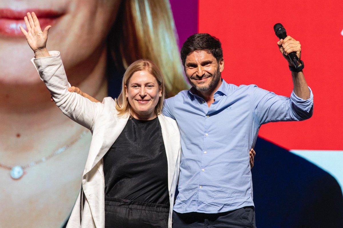 PabloCocoX's tweet image. Sigamos construyendo una provincia más segura. Pongamos en el congreso a @GiScaglia para defender a los santafesinos. Terminemos con la grieta y los gritos. Votá la U