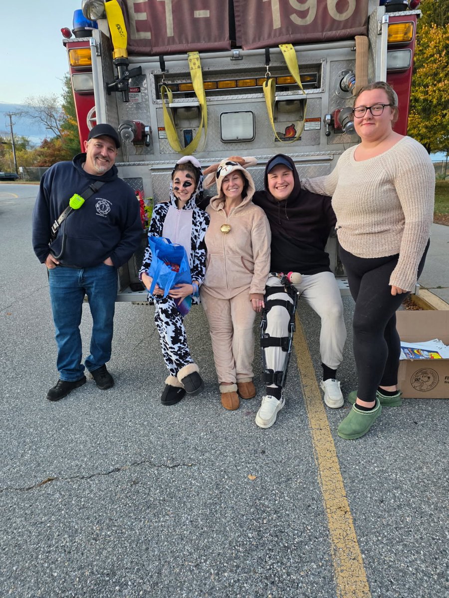 Our crew had a great time at the Shepard Hill Elementary School Trunk or Treat event this evening. The costumes were great and tons of candy was given out. Just don't tell your dentist. 😉