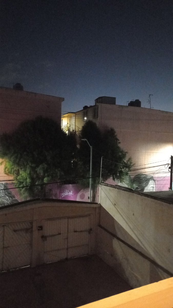 AleMacv's tweet photo. @Alc_Iztapalapa @ALEIDAALAVEZ 
Luminaria q no funciona , ya tiene como 6 meses q la reporte y nada , calle muy transitada. 
Calle José Lopez Portillo afuera del #30 Col.Presidentes de México. https://t.co/6dtW2OPdUT