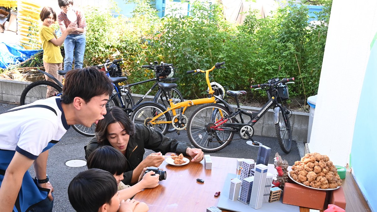 tokusatsumynavi's tweet image. 『#ウルトラマンオメガ』怪特隊 躍進!! 新怪獣 続々登場!!
11月放送エピソード&amp;amp;場面写真が解禁!

・バロッサ星人(5代目)ザーゴンを声優・ #三宅健太
・不思議な少女・ギルダ役は『ウルトラマンＸ』で天才少女科学者・高田ルイを演じた #百川晴香 が出演

news.mynavi.jp/article/202510…