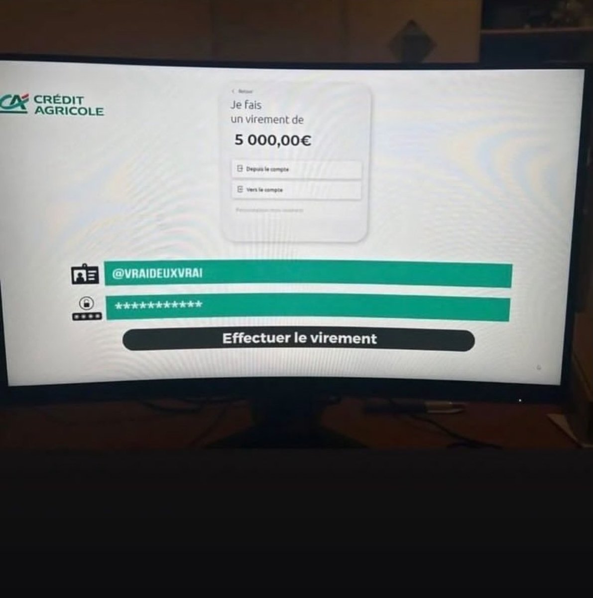 Virement instantané disponible H24. Si tu as besoin de sous en urgence passe en privé, c’est rapide et fiable .