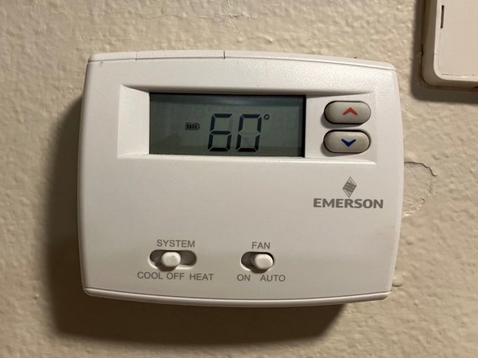 mass_ave's tweet image. A good Hoosier doesn’t turn his furnace on until November.