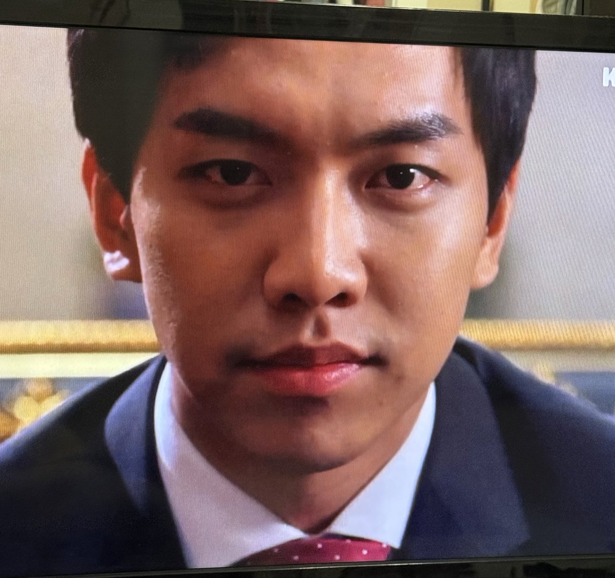 승기 내 사랑💕💕💕
#이승기❤️

세상은 내게 미쳤다 말해도❤️🎶🎼
너를 지켜낼 수 있는 나 잖아🎶🎼💕
사랑해 널 죽을 만큼 사랑해🎶🎼❤️
내 남은 삶을 다 걸만큼 널 원해🎼🎶💕
살아가는게 사랑하는 일보다🎶🎼❤️
힘겨워도 난 니 곁에 있을게

내 잘생긴 이재하가 추운 가을날에 햇살을 선사해