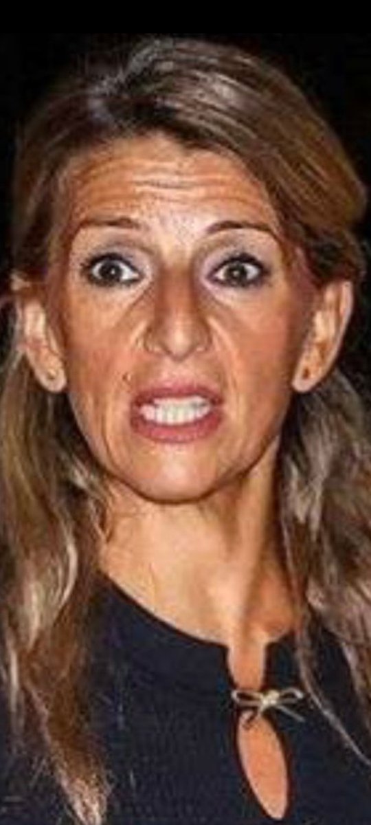 <a href="/herqles_es/">ʜᴇʀQʟᴇs</a> Aunque la comunista se vista de seda, mugrosa comunista se queda.🤣