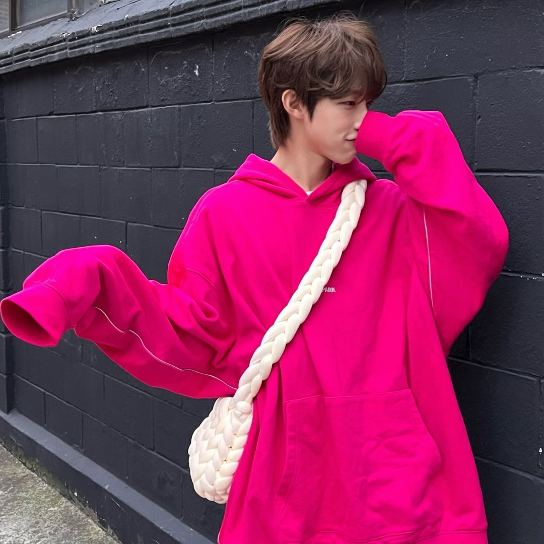 chaeloveuu new Instagram profile picture (this is an unseen old pic) 

#ChaeRyujin #Cherry #채류진 #채리