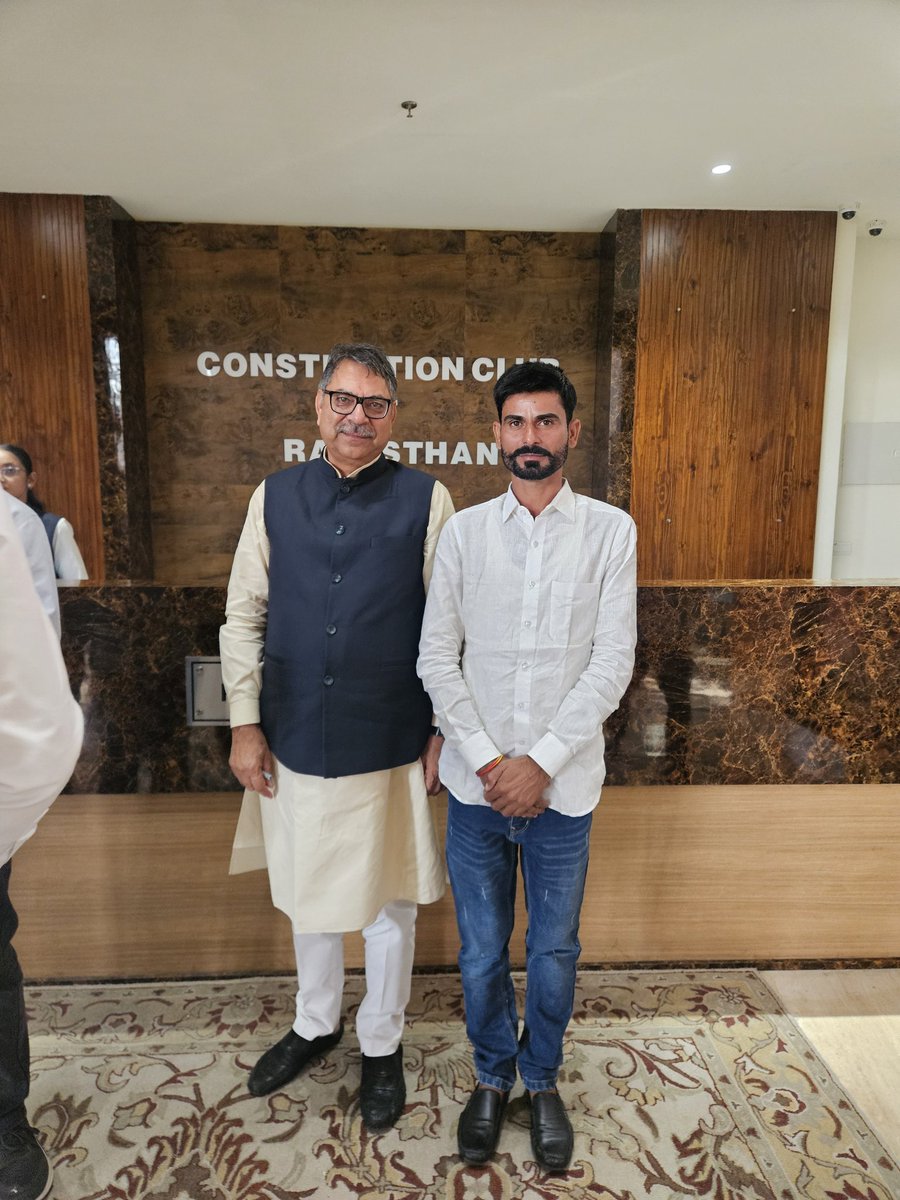 “संघर्षों की मिट्टी से निकले वो जननायक,
जो हर कार्यकर्ता के दिल में बसते हैं।
सादगी, समर्पण और सेवा जिनकी पहचान है —
ऐसे प्रेरणास्रोत डॉ. सतीश पूनिया जी को जन्मदिन की हार्दिक शुभकामनाएँ।
आपका मार्गदर्शन यूँ ही हम सबको प्रेरित करता रहे।”
<a href="/DrSatishPoonia/">Satish Poonia</a>
 #HappyBirthdaySatishPoonia