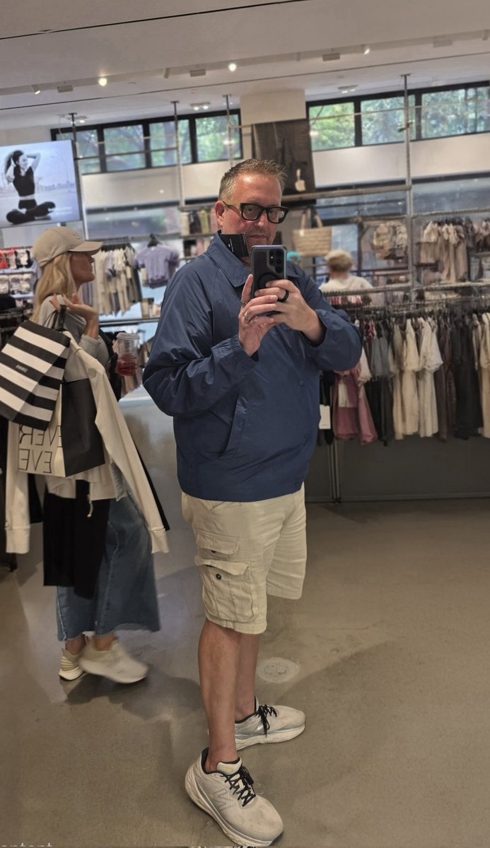 Bgriff1974's tweet photo. @JellyRoll615 I just wanted to say congratulations on your weight loss and thanks.  You inspired me to start my own journey in 2023 after I hit 420 pounds.  As of today I have lost 162 pounds and while I still have a way to go I am getting closer. https://t.co/mNauBsI8Cc