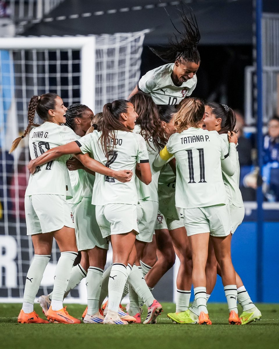 brfootball's tweet photo. Portugal come back to beat the USWNT 2-1 and hand them just their third defeat under Emma Hayes 😐 https://t.co/zq7vj6TAoJ