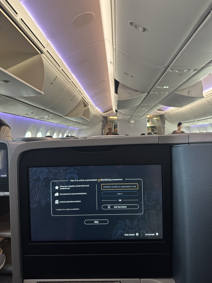 jubisuke_19's tweet photo. ちょっとそこまで🇯🇵✈️🇮🇳 https://t.co/yxanVSd3Bo