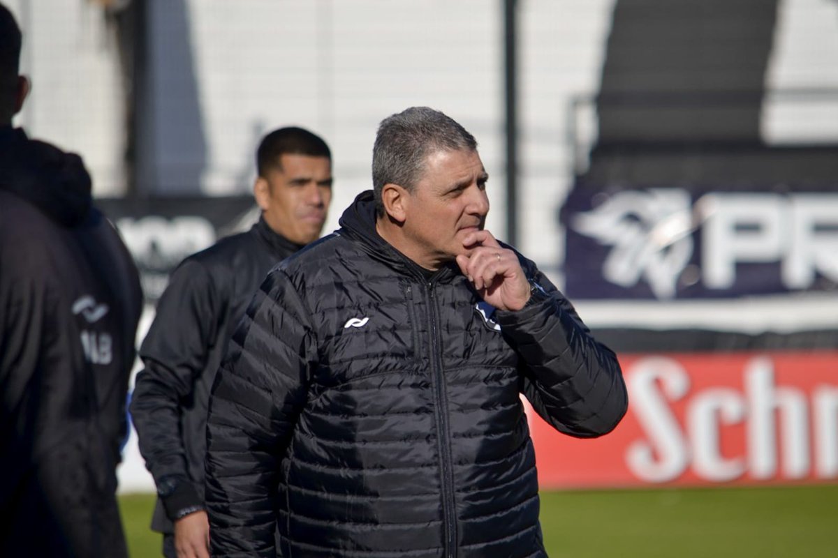 ¡Aníbal Biggeri será el Director Técnico de #AllBoys en el 2026!

📋 A pesar de tener la opción de ejecutar la cláusula de salida en diciembre/2025, "El Patriarca" se queda. 

🍀 Mucha suerte y por un gran 2026🤍🖤
<a href="/lavozdeallboys/">La Voz de #AllBoys</a>