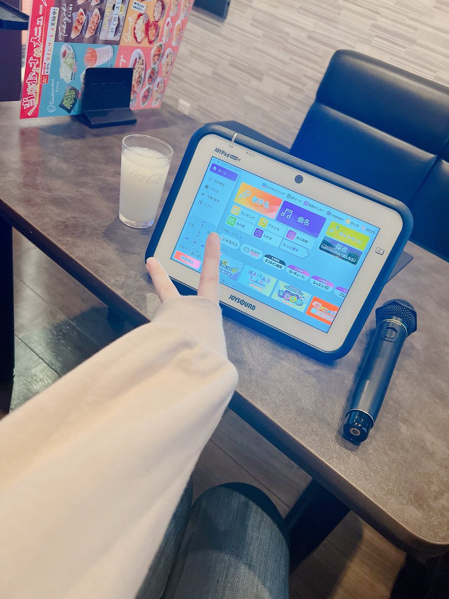 wally_03's tweet photo. 繁忙期、頑張ったご褒美カラオケ( ´ࠔ`* ) https://t.co/OKVTCi1UuE