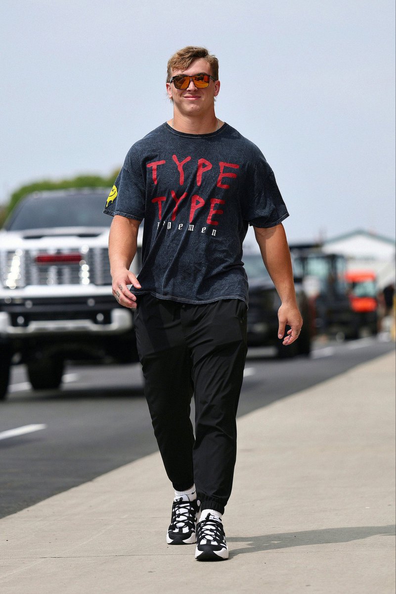 Ethan Downs tweet media