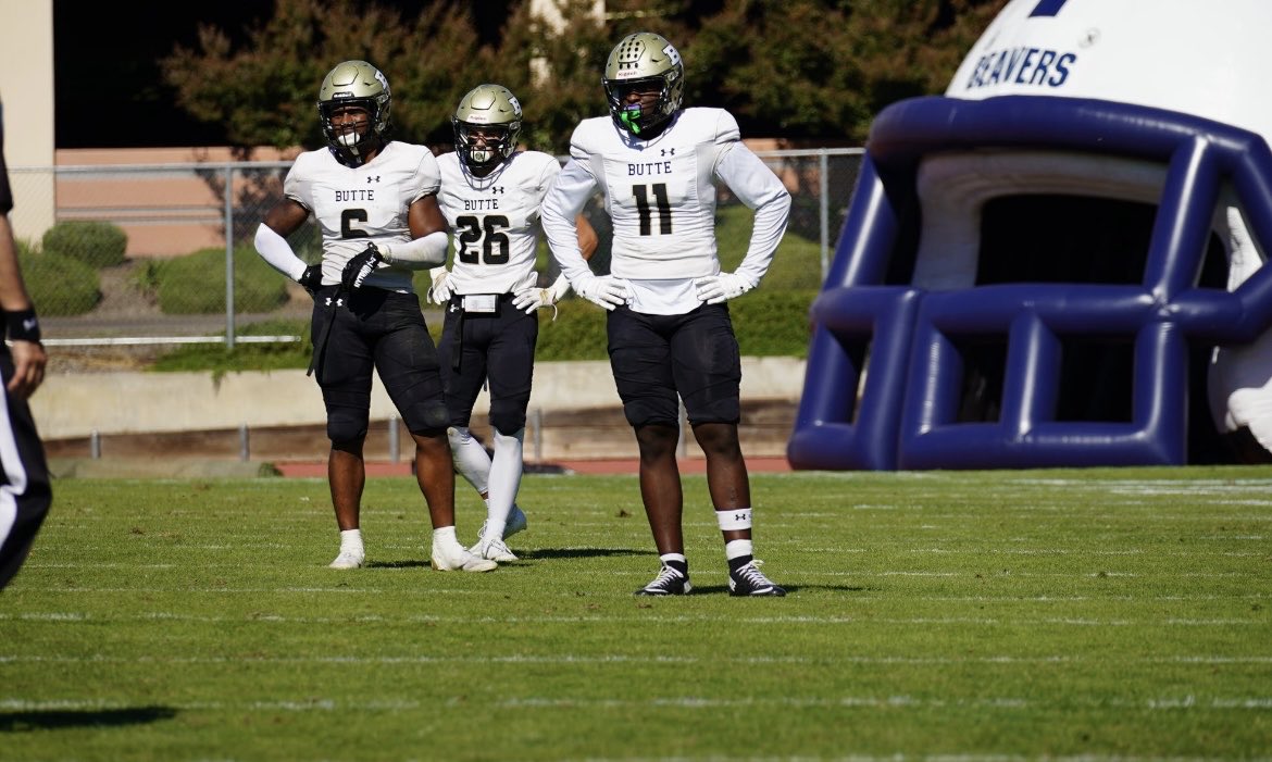 Updated film!!
⚡️OLB/EDGE
DECEMBER GRAD 👨‍🎓 
#bcpride

hudl.com/v/2SmA1v