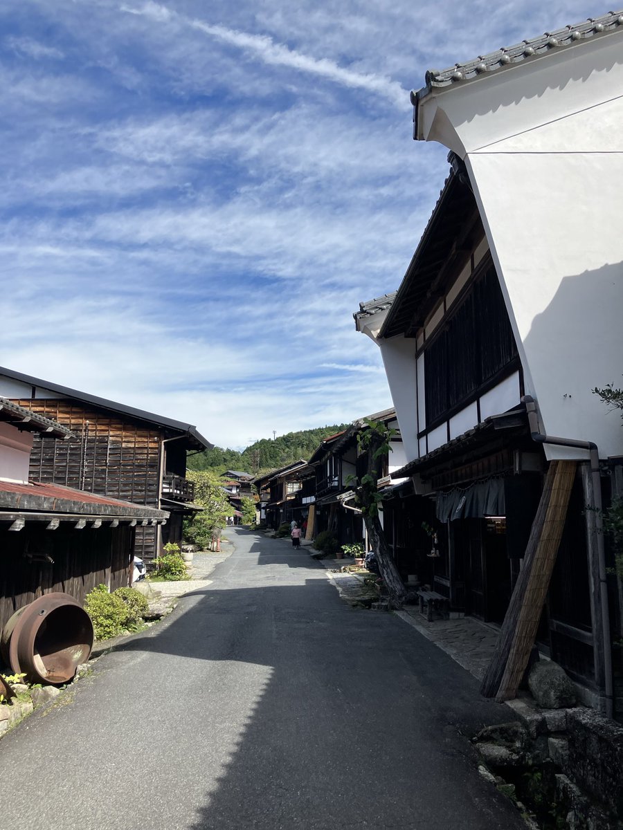 uchichichichich's tweet photo. 家の前こんな感じがいいな https://t.co/DTL8JA2IO1