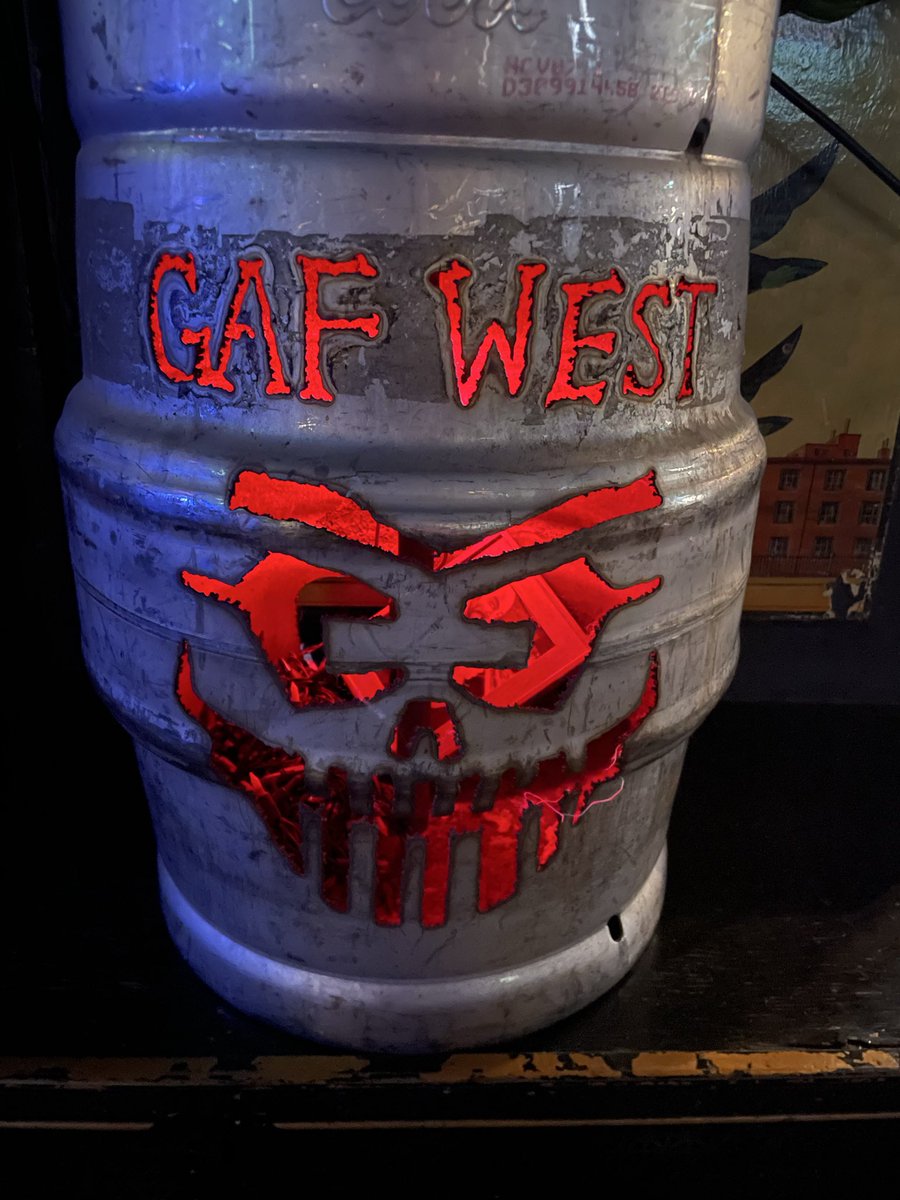 TheApple345354's tweet image. Bar named GAF #blacking