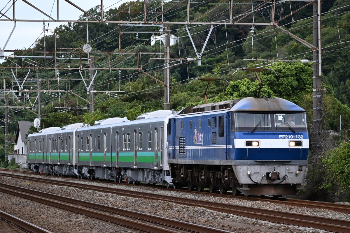 Rail710's tweet image. 2025.10.24
8860レ　甲種輸送
八高線HB-E220系