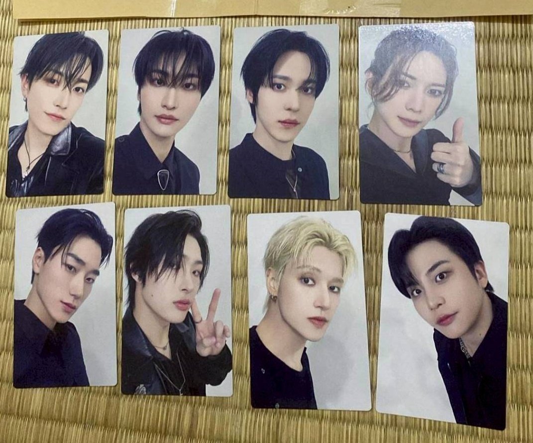 *GIVEAWAY ATEEZ 7th ANNIVERSARY*

에이티즈의 데뷔 7주년을 축하합니다!🥳🥳

for 4 winner :

- 2 photocard Ash bebas pilih untuk masing-masing pemenang

Rules : 
- ATINY INA 
- RT &amp; like this tweet
- Reply doa buat ATEEZ with ht #7_years_with_ATEEZ #ATEEZ #에이티즈

end TBA