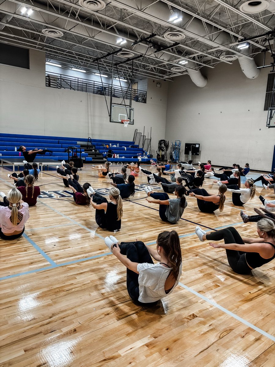 FHS Dance Department tweet media