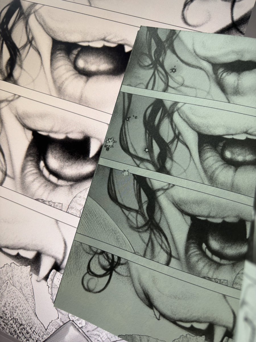 14MOUNTAIN's tweet photo. Brazilian version “#DRCL midnight children” Vol. 2🇧🇷

Muito obrigado💐🦇💐

#DRCL #BramStoker #ShinichiSakamoto #Dracula https://t.co/lv36pcvHcT