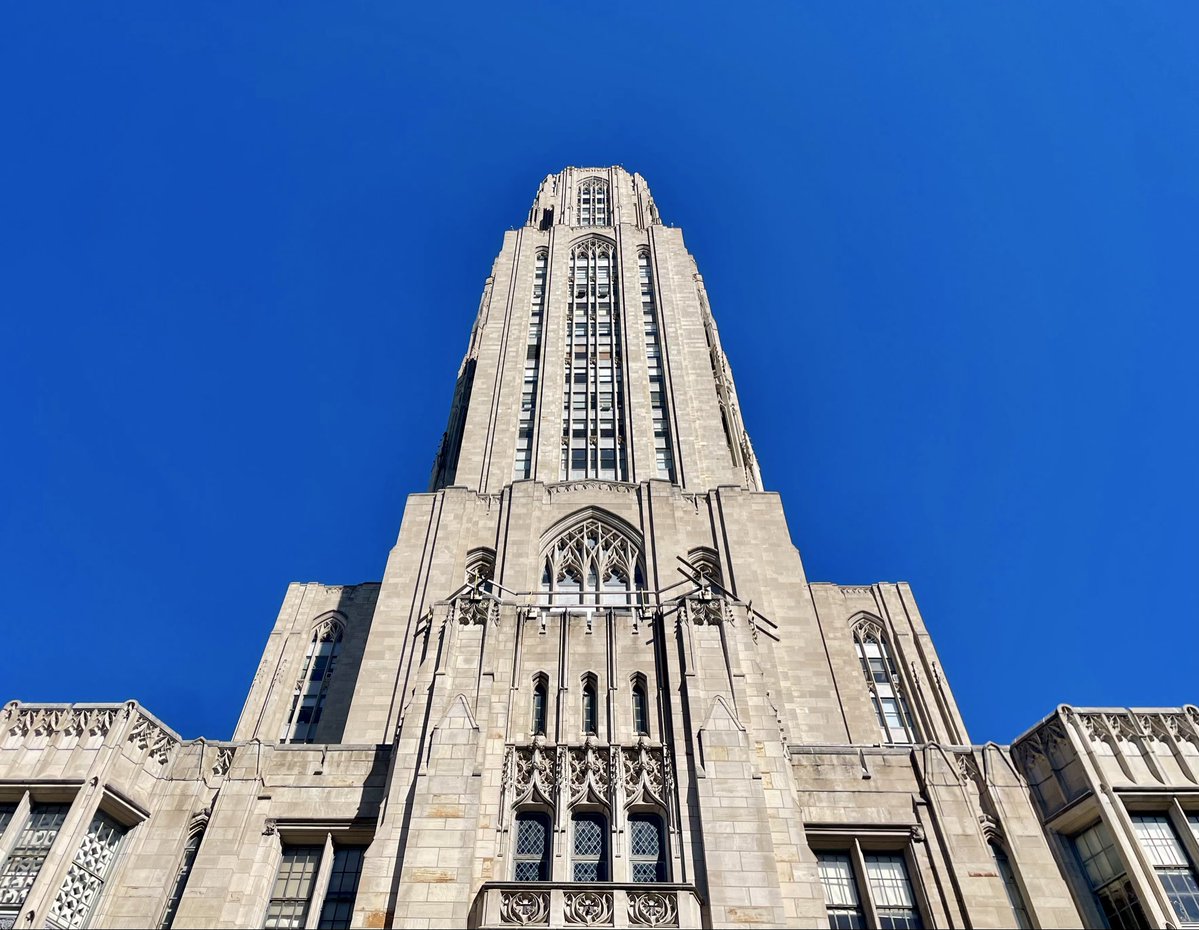 JoshLipnik's tweet image. Cathedral of Learning (1926)
Pittsburgh, PA
America’s tallest academic building, the Gothic Revival-Art Deco skyscraper was designed by architect Charles Klauder to serve as the centerpiece of the University of Pittsburgh campus.