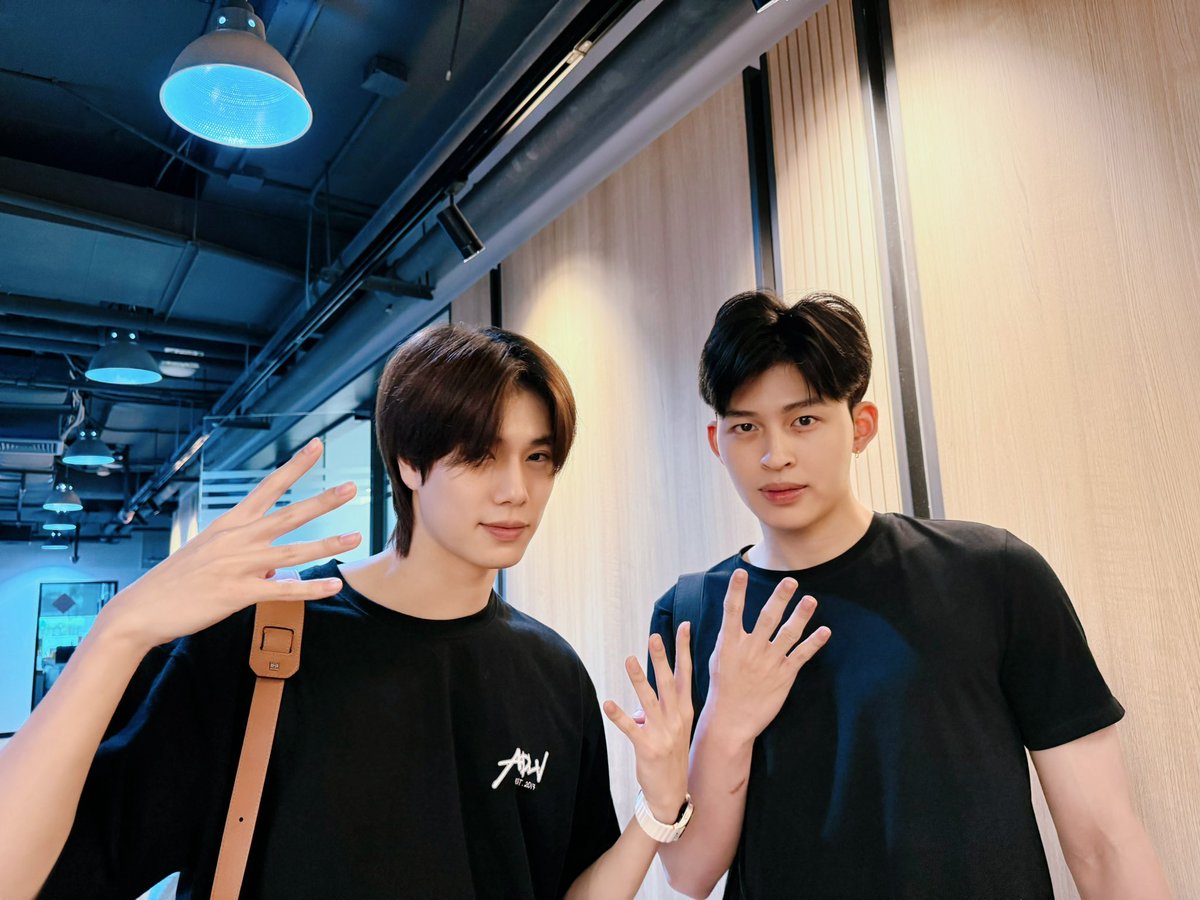 NamwaBnnz's tweet image. รูปเลข5ต้องมาแล้วมั้ยอ่ะ 

MeAndThee 5M
#MeAndTheeSeriesPilot5M