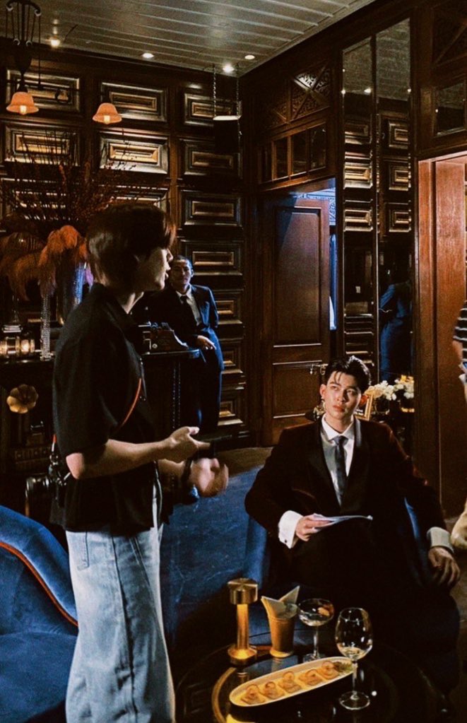 sm44063's tweet image. MeAndThee 5M
#MeAndTheeSeriesPilot5M 

From this                                                                                  To this