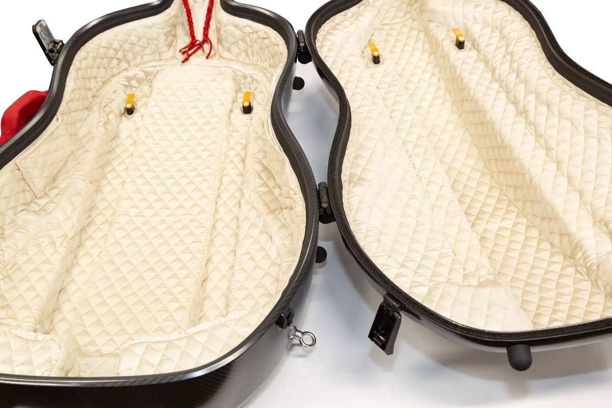 DOME_RACING's tweet image. レーシングテクノロジーを詰め込んだチェロケース、誕生。DOMEが培ったCFRP技術を、音楽の世界へ。
dome.co.jp/news_n/news_20…
#DOME #RacingTechnology #CFRP #チェロケース #CelloCase #MadeInJapan