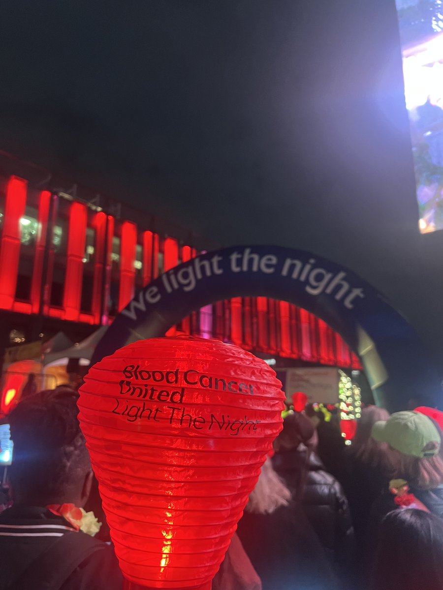 MariaSirenko's tweet image. Tonight we #LightTheNight - the future of blood cancer research is bright!  @Perlmutter_CC @nyulangone @BloodCancerUtd