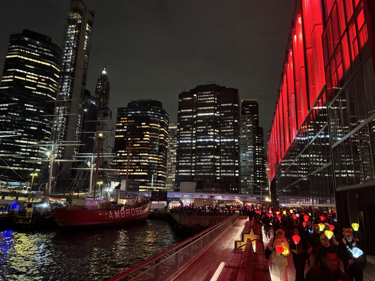MariaSirenko's tweet image. Tonight we #LightTheNight - the future of blood cancer research is bright!  @Perlmutter_CC @nyulangone @BloodCancerUtd