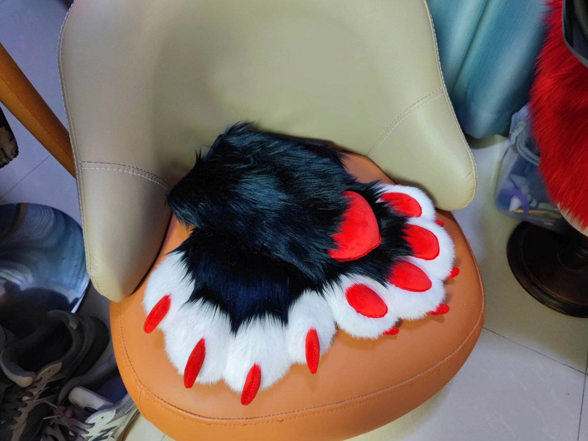 Ruby_protogen's tweet image. owner @itstedda ❤️🖤
ProtogenPartial Done
#fursuitcommission #rubyprotogenstudio #protogen #protogens #protogenfursuit #fursuit