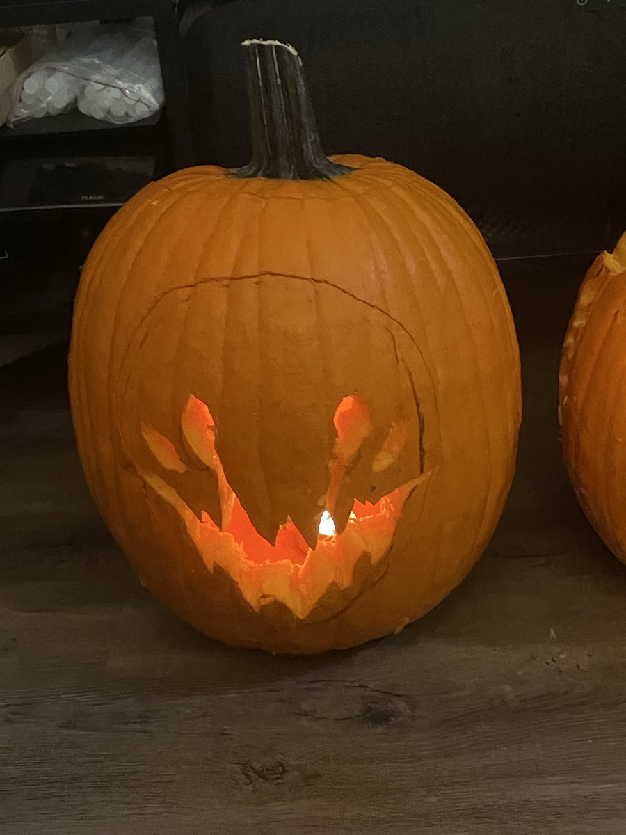 I carved a pumpkin rate my pumpkin plz