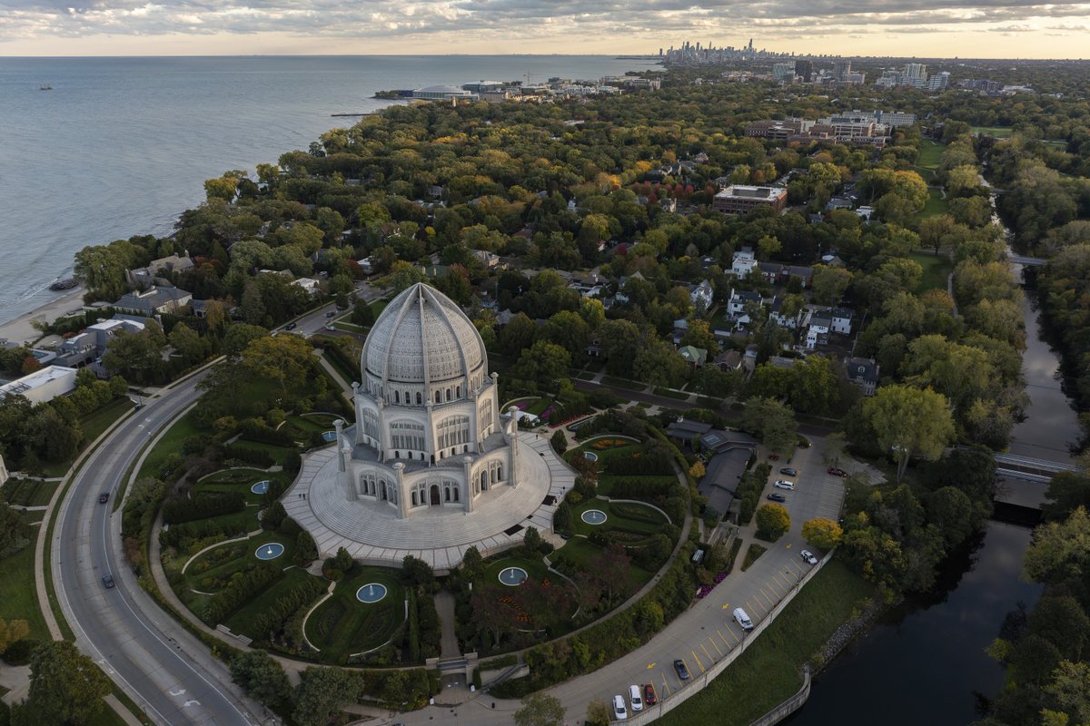 TylerLaRiviere's tweet photo. Popped up the drone over the Bahá'í House of Worship today while in the area during sunset. https://t.co/Ec9JxJN9rm