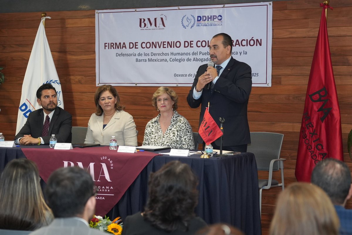 Así se vivió la firma de convenio entre la BMA Capítulo Oaxaca y la DDHPO, encabezada por la Presidenta Nacional, Ana María Kudisch Castelló.
Un encuentro de colaboración, reconocimientos y compromiso con los derechos humanos.