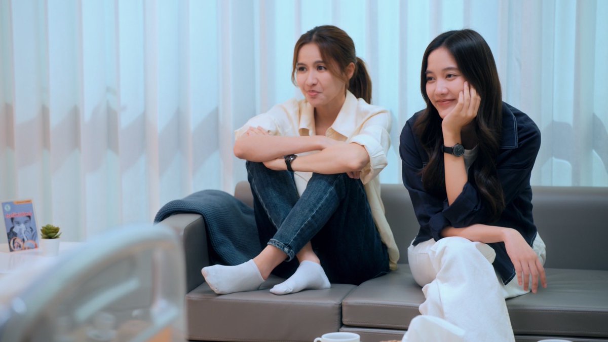 ท่ามกลางความหวาน ก็มักจะมีชาวบ้าน1 ชาวบ้าน2 อยู่ด้วยเสมอ

THE EARTH Q14 SHOOTING
#วิวาห์ปฐพีคิว14