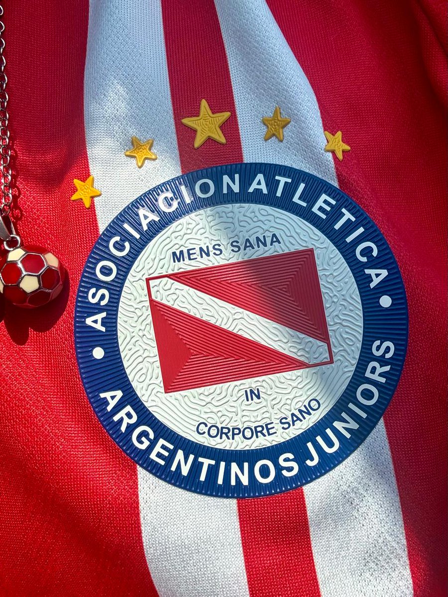 VSportsTM's tweet photo. ARGENTINOS JUNIORS 🐞 ES FINALISTA DE LA COPA ARGENTINA 🏆🇦🇷 POR PRIMERA VEZ EN SU HISTORIA. https://t.co/cR4oTPEYDJ