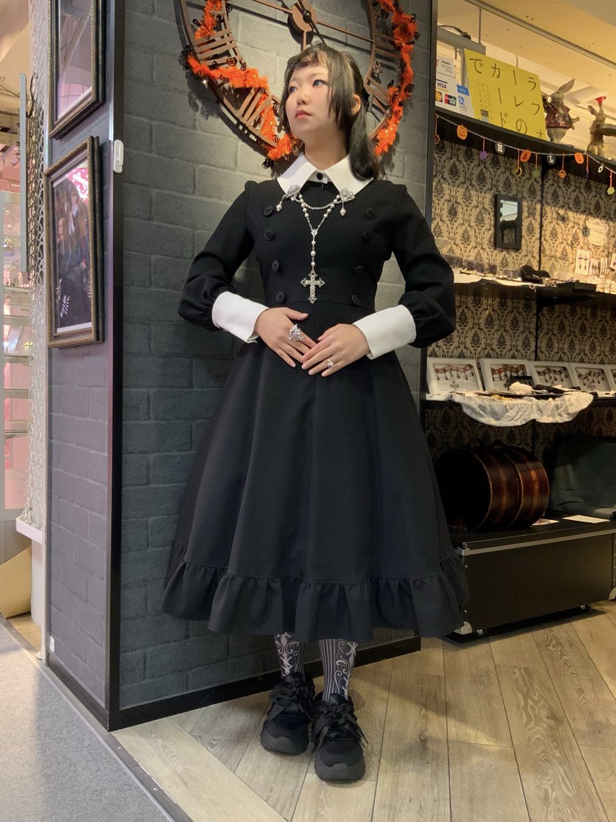 MIHOMATSUDA美品ミホマツダ フード付きショートコート 黒 MIHOMATSUDA美品ミホマツダ フード付きショートコート 黒