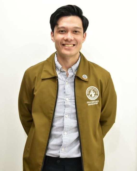 BenjieAngel's tweet photo. Newly appointed DOJ spokesperson Atty. Polo Martinez sets the Internet on fire with witty comments from netizens expressing their admiration of him. Most of them wrote, "Atty. puwede mo ba akong ipaglaban?

#DOJ https://t.co/oV1b22Rx9u