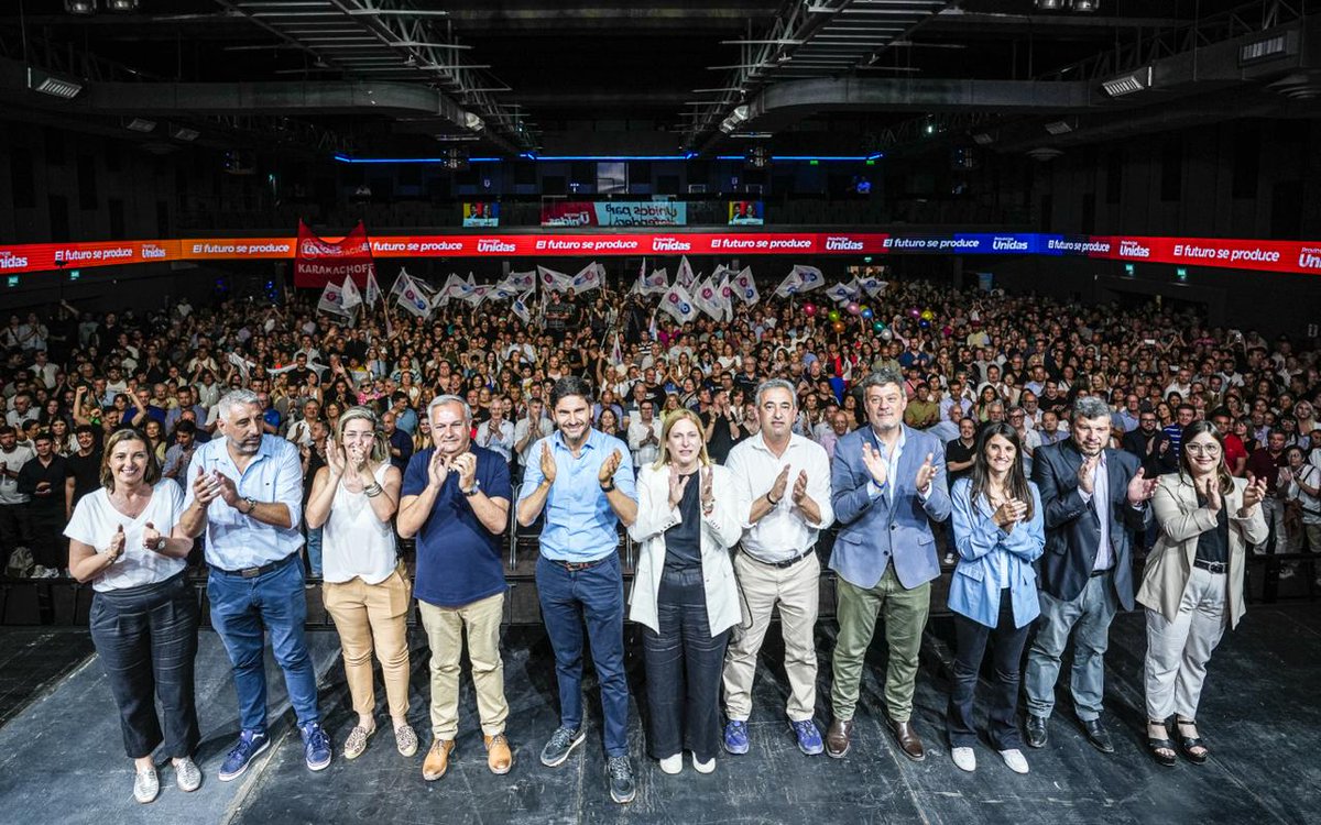 partidocreo1's tweet photo. El 26 de octubre vamos a defender Santa Fe !!!💪 https://t.co/Cpw4OrG4Hr