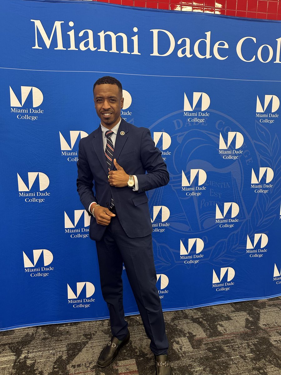 ChairmanBowdre's tweet photo. “From @FrancisSuarez, the Crypto Mayor, to Bowdre, the Crypto Chair — the mission continues. ⚡️🏛️
High salute to a pioneer who turned vision into movement. 🌐
Gratitude today, surprise soon. The chain of progress never breaks.
#MiamiFirst #CryptoMiami #Web3Leadership #BlockchainForGood #DigitalRenaissance #CryptoChair #NextChapter #InnovationNeverSleeps”