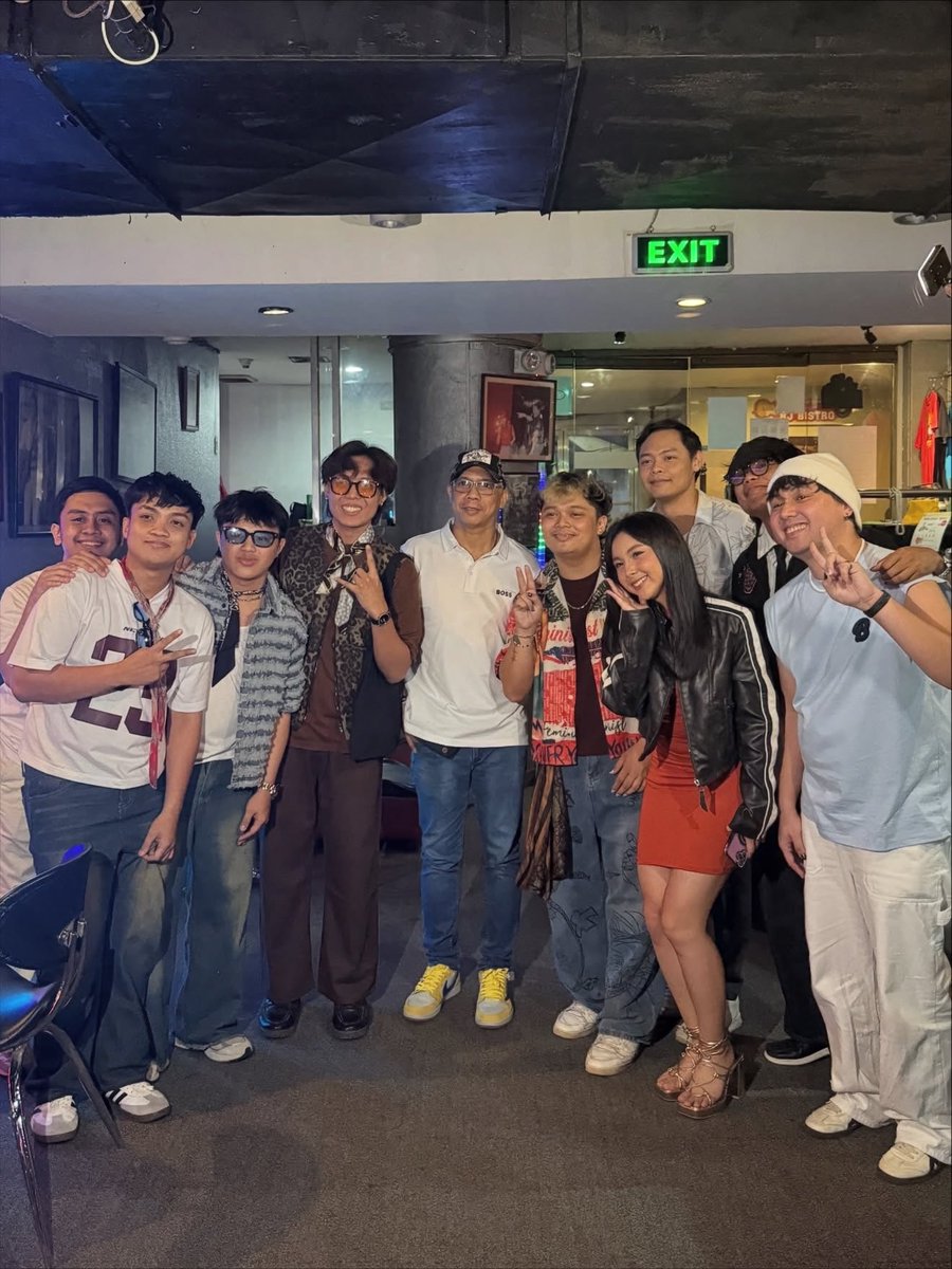 __raire's tweet photo. Let’s Groove on RJTV 💜
October 16, 2025 

#Rai #RaiofSunshine #Idol #letsgrooveonrjtv #RJTV #RJBistro #livemusic ##yourweekdaygetaway #thursdaychillspace #MegFernandez #UDS #haranasessions https://t.co/UW81zBEgQ4