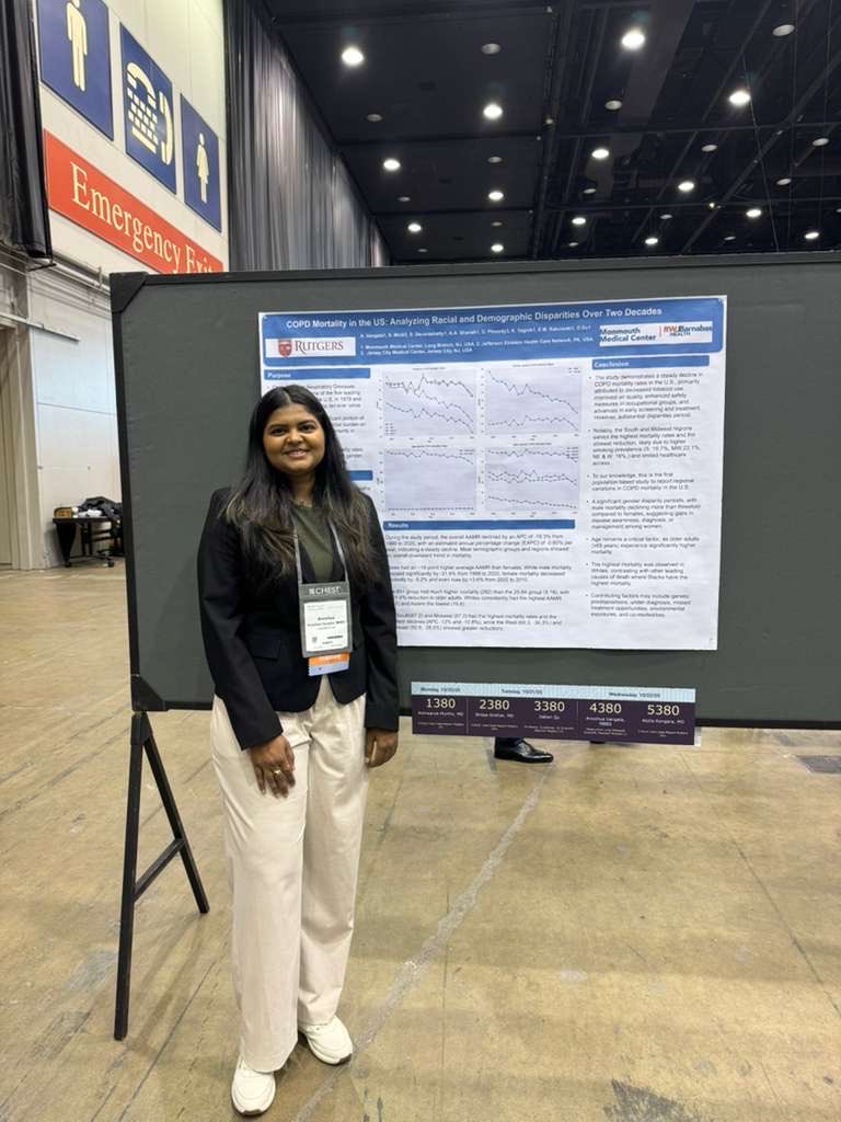 MMC_IMresidency's tweet image. So proud of our residents for their amazing presentations at #CHEST2025 in Chicago! 👏 Huge thanks to our Pulm/Crit attendings for the guidance and support — our team represented big this year! 💙 #PulmCrit #ResidencyLife #CHEST2025 #mmcim #rwjbh #researchlife #MedTwitter